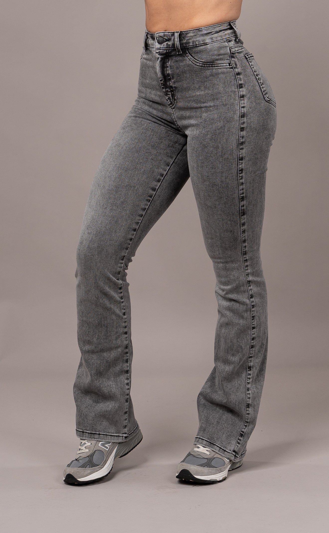 Flared - Heavy Washed Grey