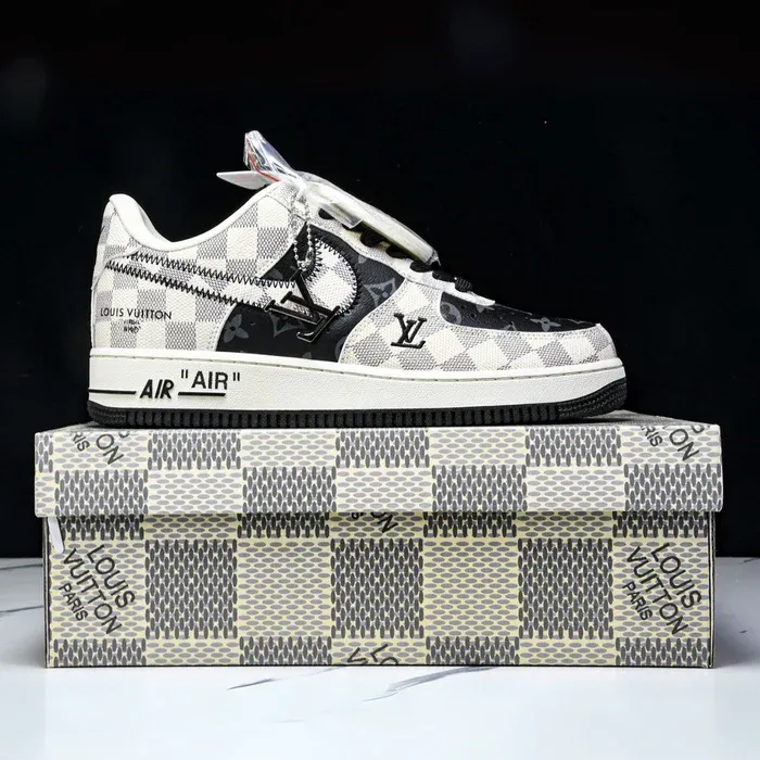 Louis Vuitton x Nike Air Force 1 ‘Royal Black’