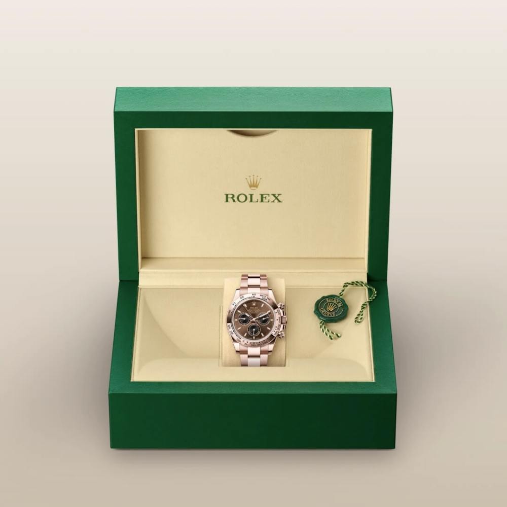 A- Rolex Cosmograph Daytona Oyster, 40 mm, Everose gold