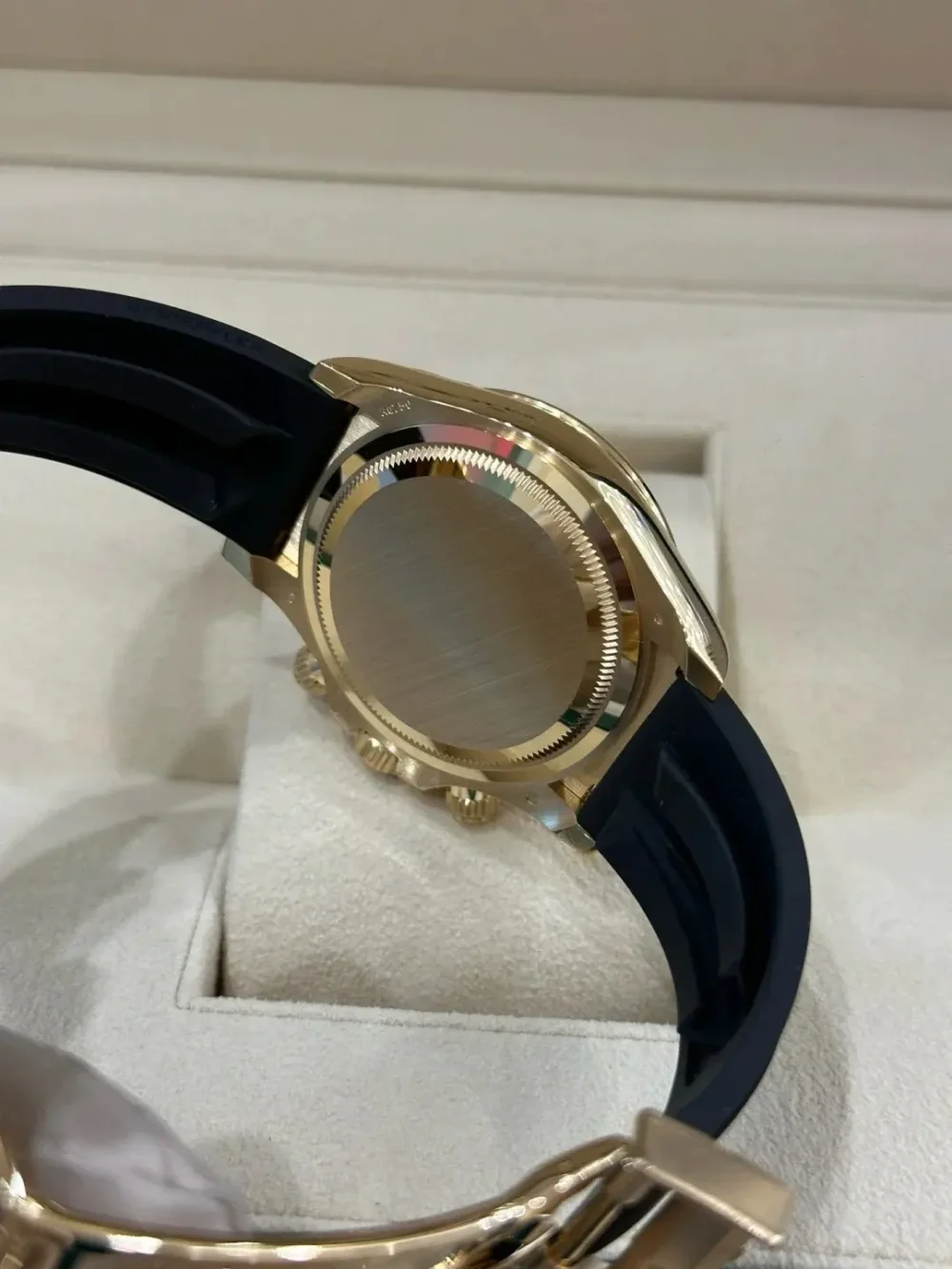 D Rolex Cosmograph Daytona Yellow Gold Champagne Dial with Oysterflex Bracelet