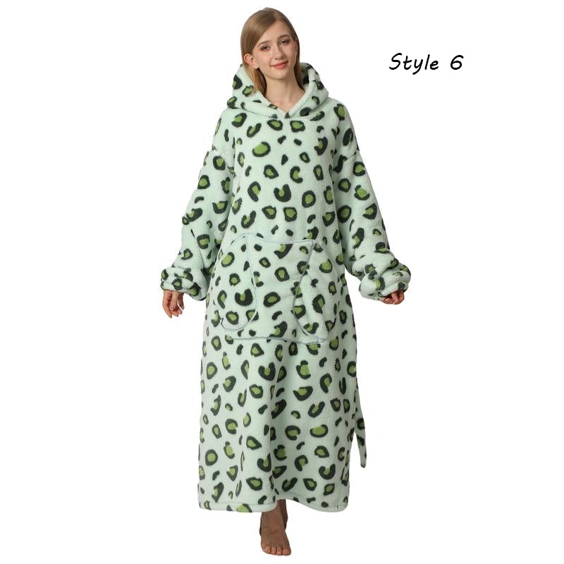 Plus Size Halloween Wearable Blanket Hoodie – Oversized Sherpa Fleece Sweatshirt with Pocket for Women & Men