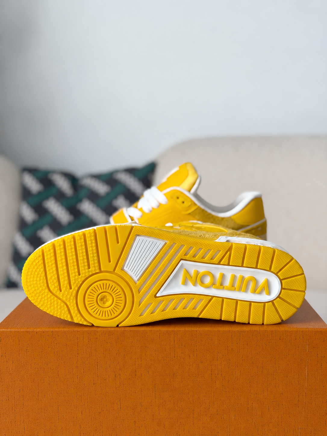 LV TRAINER VELCRO