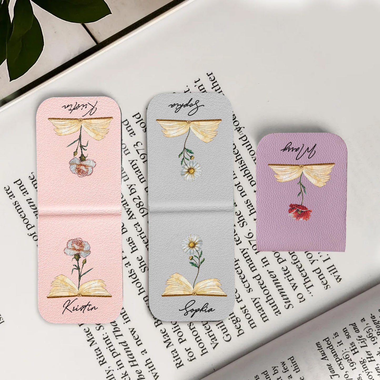 Leather Magnetic Bookmark – Personalized Custom Name & Flower Design for Book Lovers, Teachers, and Readers