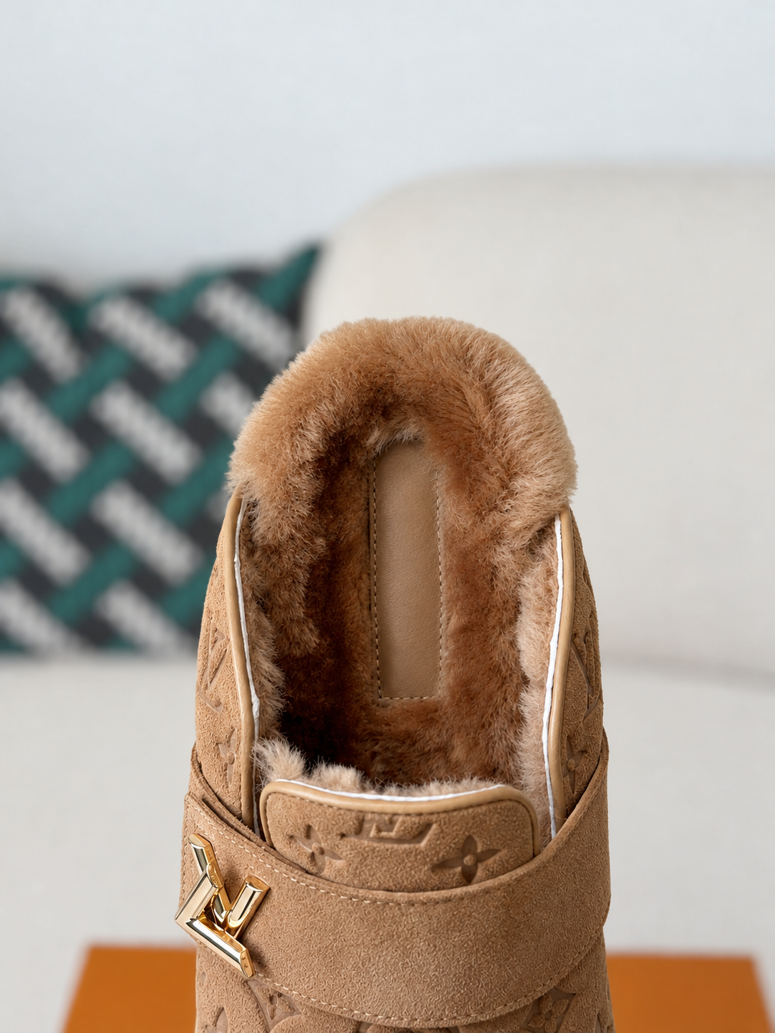 LV Cosy Flat Brown