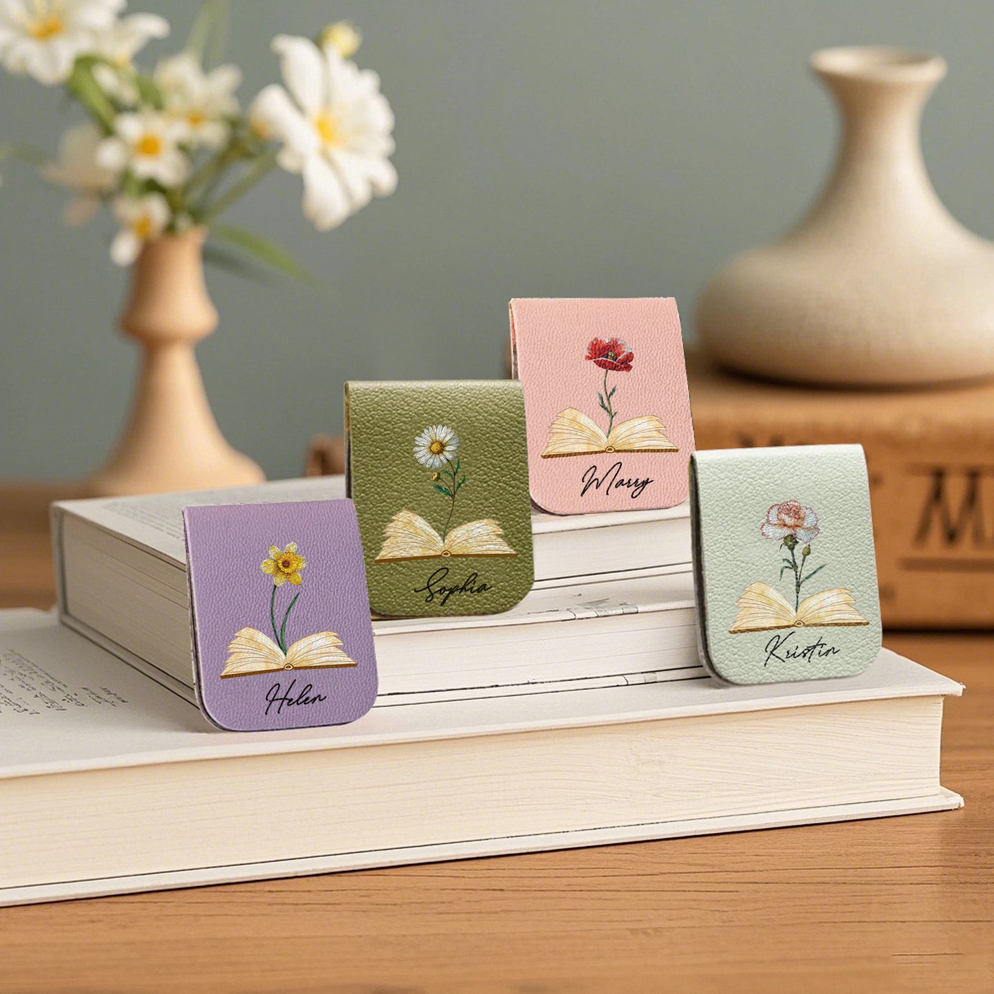 Leather Magnetic Bookmark – Personalized Custom Name & Flower Design for Book Lovers, Teachers, and Readers