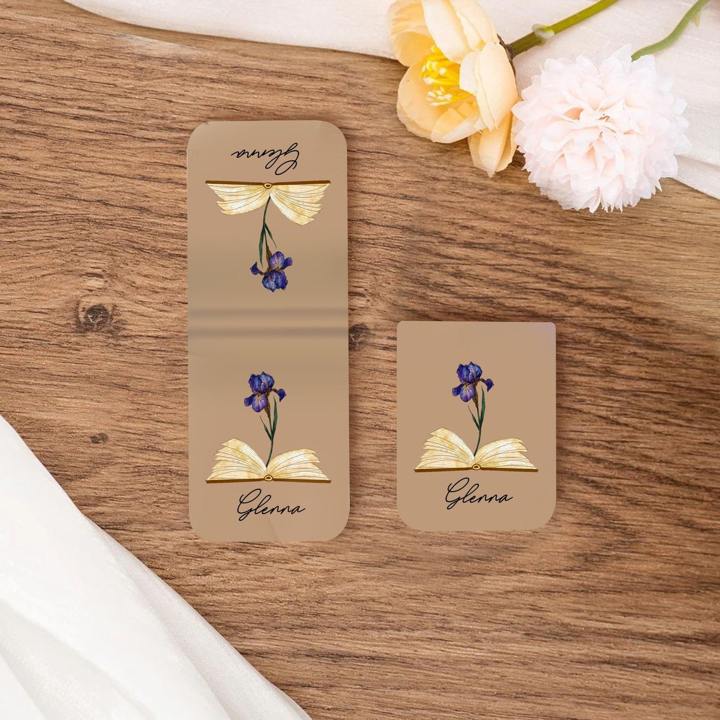 Leather Magnetic Bookmark – Personalized Custom Name & Flower Design for Book Lovers, Teachers, and Readers